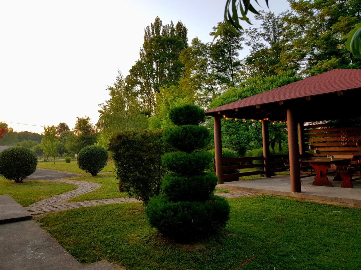 Kuca Za Odmor Rubic Villa Vinkovci Esterno foto